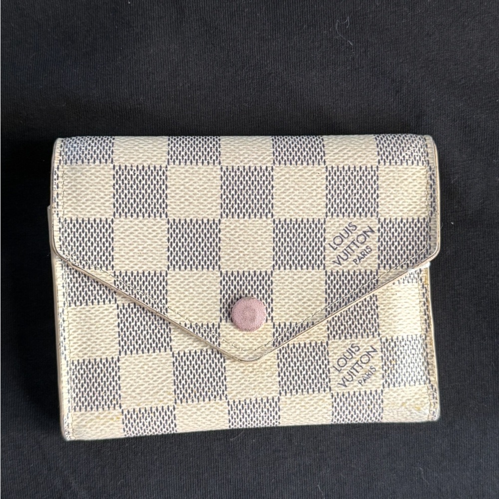 Louis Vuitton victorine wallet rose ballerine pink